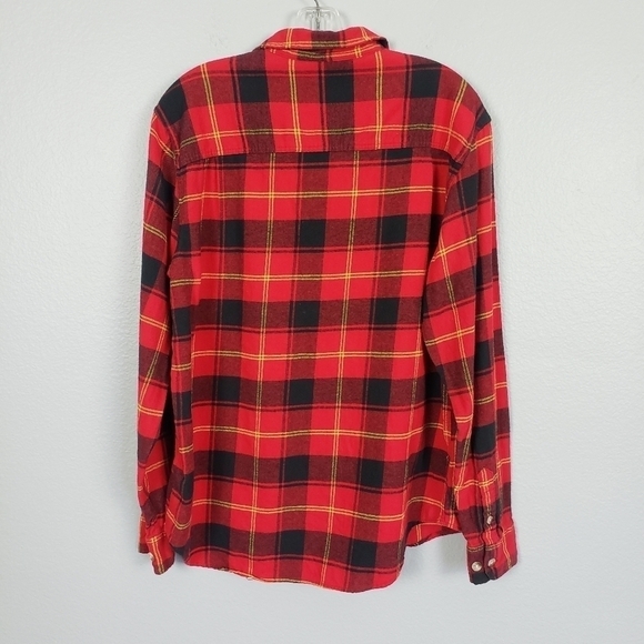 URBAN OUTFITTERS Men's Plaid Flannel Button Down Shirt Red Black Sz M - Picture 4 of 6